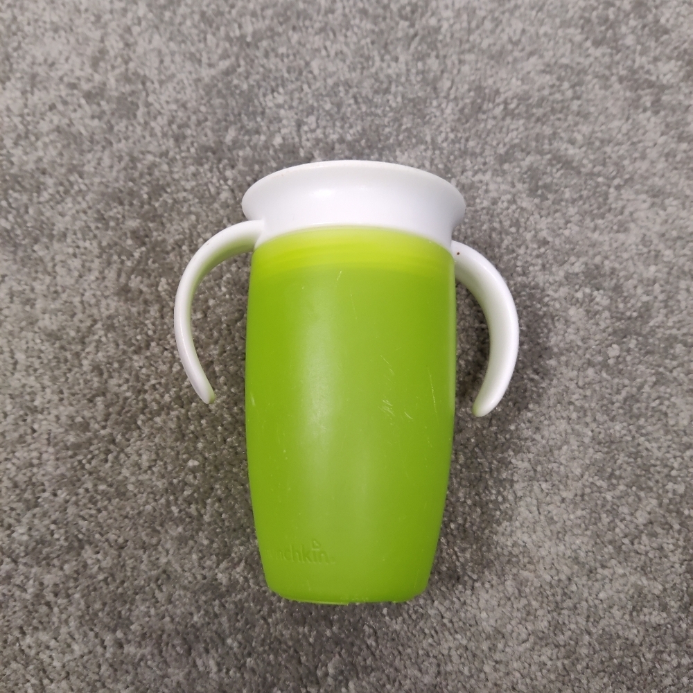 Munchkin 360 Sippy Cup Green Non Spil 10oz